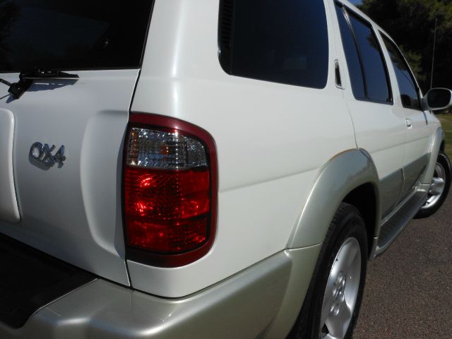 2001 Infiniti QX4 Ram 3500 Diesel 2-WD