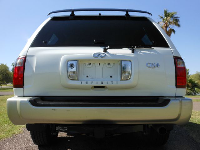 2001 Infiniti QX4 Ram 3500 Diesel 2-WD