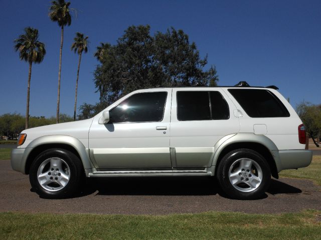 2001 Infiniti QX4 Ram 3500 Diesel 2-WD