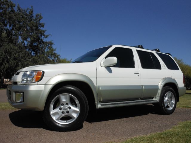 2001 Infiniti QX4 Ram 3500 Diesel 2-WD