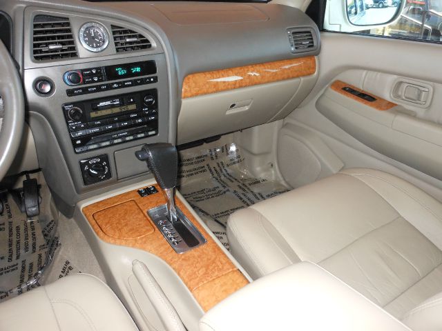 2001 Infiniti QX4 Ram 3500 Diesel 2-WD