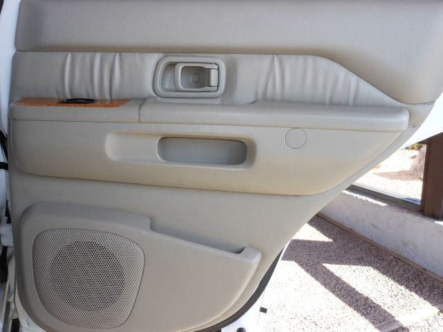 2001 Infiniti QX4 Ram 3500 Diesel 2-WD