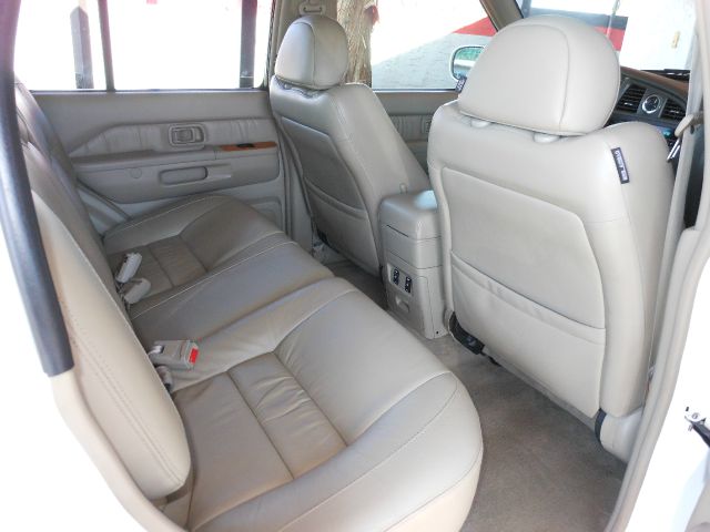 2001 Infiniti QX4 Ram 3500 Diesel 2-WD