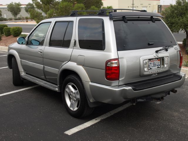 2002 Infiniti QX4 Ram 3500 Diesel 2-WD