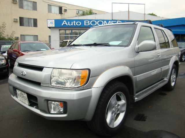 2002 Infiniti QX4 Ram 3500 Diesel 2-WD