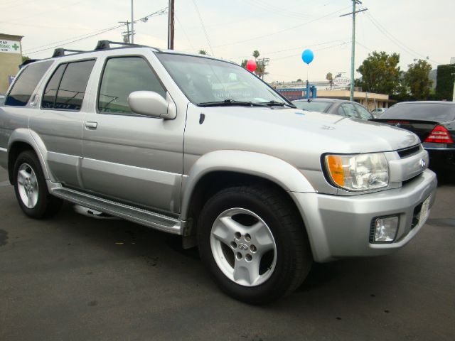 2002 Infiniti QX4 Ram 3500 Diesel 2-WD