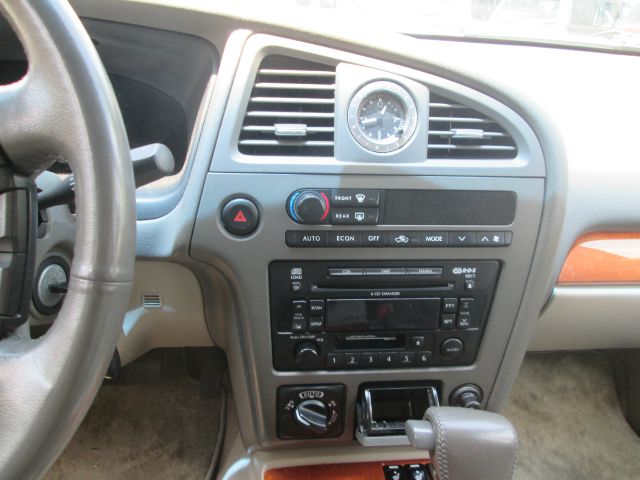 2002 Infiniti QX4 T6 Sport Utility 4D