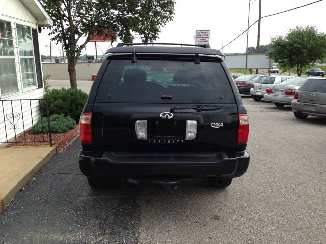 2002 Infiniti QX4 Ram 3500 Diesel 2-WD