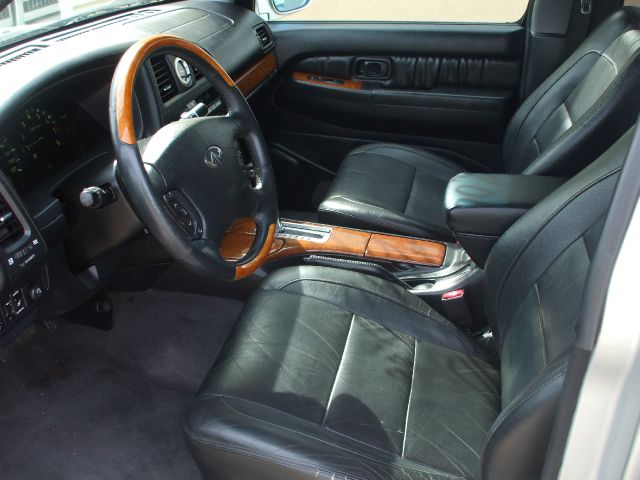 2002 Infiniti QX4 Unknown