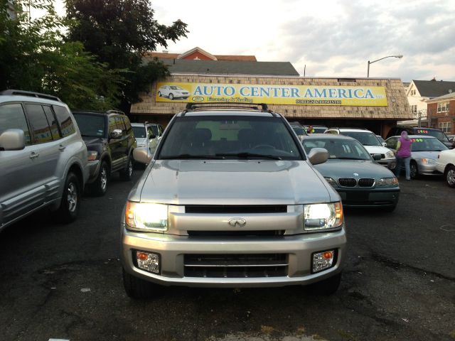 2002 Infiniti QX4 Ram 3500 Diesel 2-WD