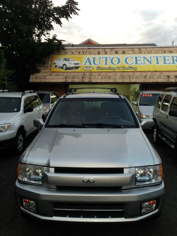 2002 Infiniti QX4 Ram 3500 Diesel 2-WD
