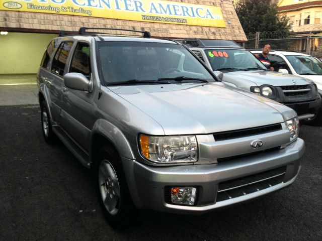 2002 Infiniti QX4 Ram 3500 Diesel 2-WD