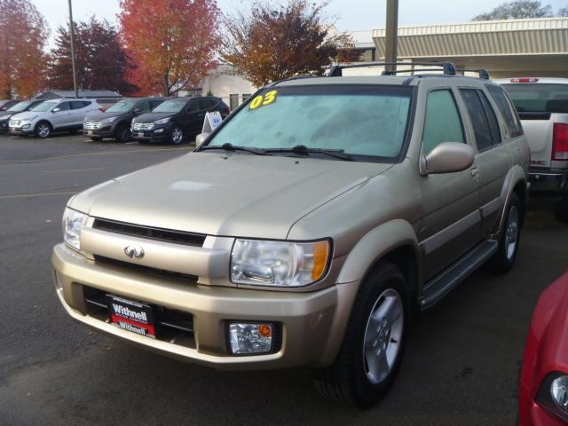 2003 Infiniti QX4 Base