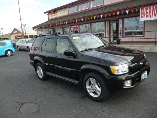 2003 Infiniti QX4 Base