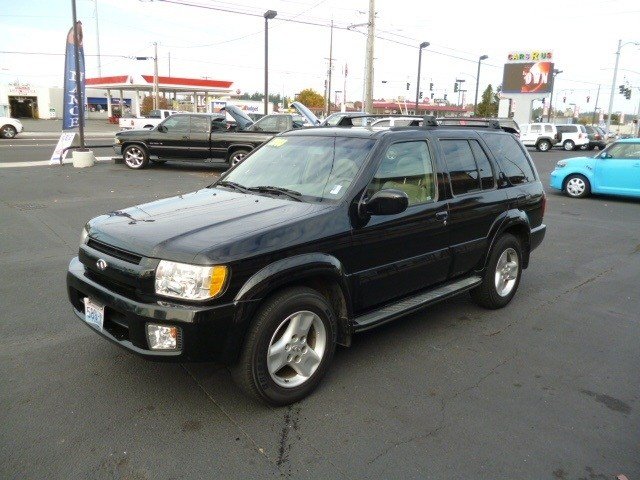 2003 Infiniti QX4 Base