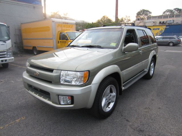 2003 Infiniti QX4 Ram 3500 Diesel 2-WD