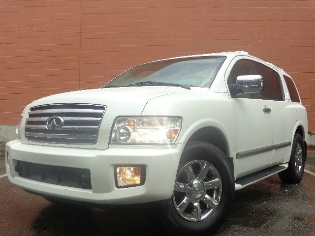 2004 Infiniti QX56 EX - DUAL Power Doors