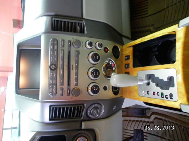 2004 Infiniti QX56 EX - DUAL Power Doors