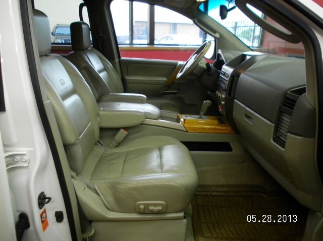 2004 Infiniti QX56 EX - DUAL Power Doors