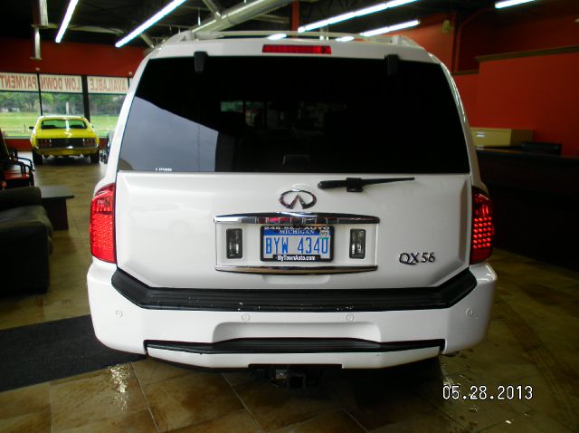 2004 Infiniti QX56 EX - DUAL Power Doors
