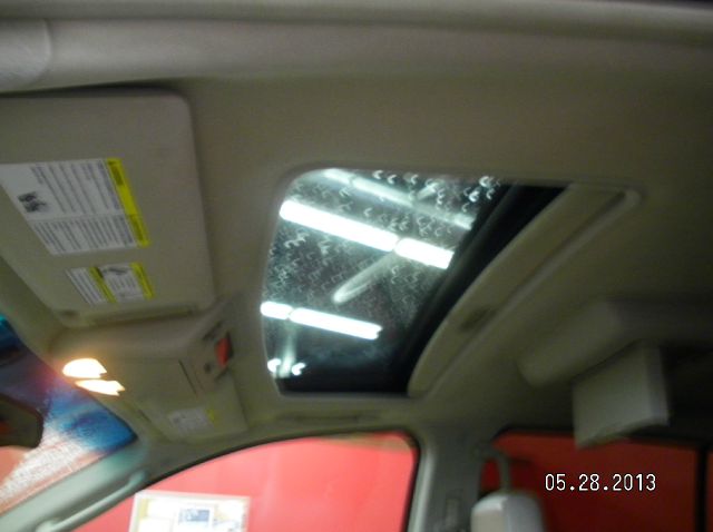 2004 Infiniti QX56 EX - DUAL Power Doors