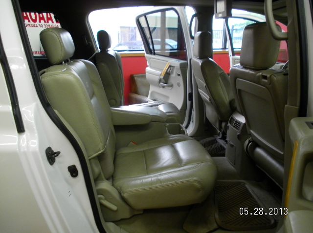 2004 Infiniti QX56 EX - DUAL Power Doors