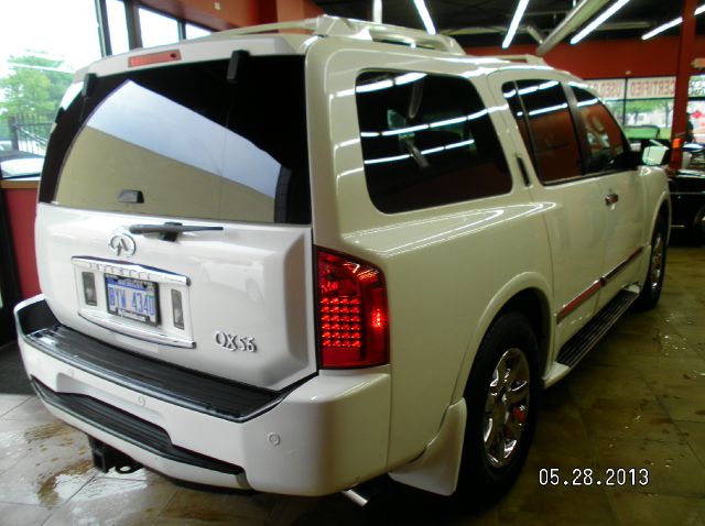 2004 Infiniti QX56 EX - DUAL Power Doors