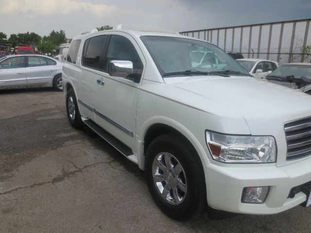 2005 Infiniti QX56 EX - DUAL Power Doors