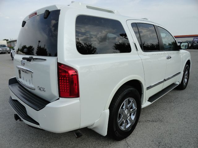 2005 Infiniti QX56 EX - DUAL Power Doors