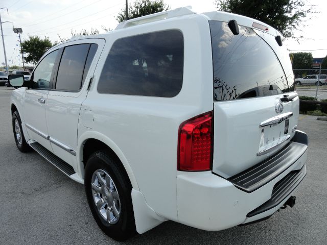2005 Infiniti QX56 EX - DUAL Power Doors