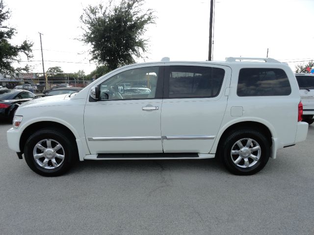 2005 Infiniti QX56 EX - DUAL Power Doors