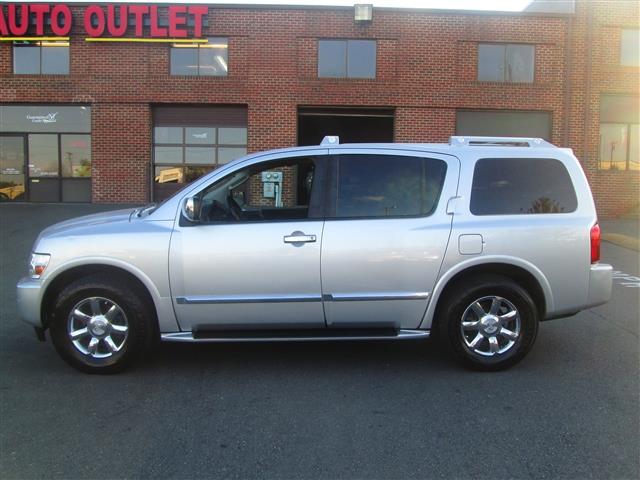 2005 Infiniti QX56 Base