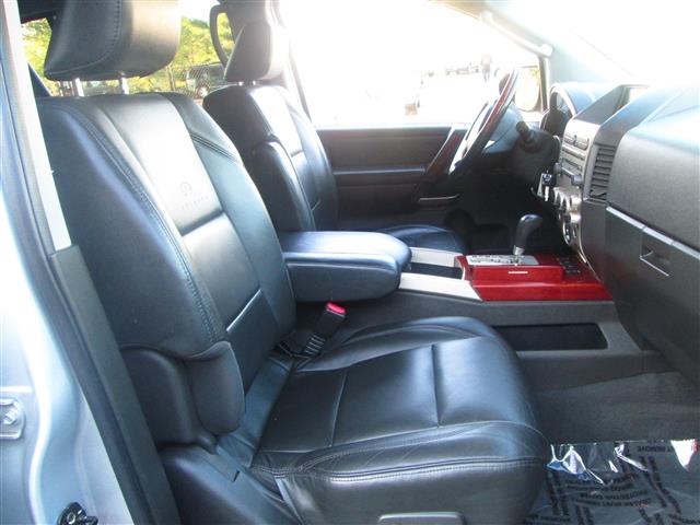2005 Infiniti QX56 Base
