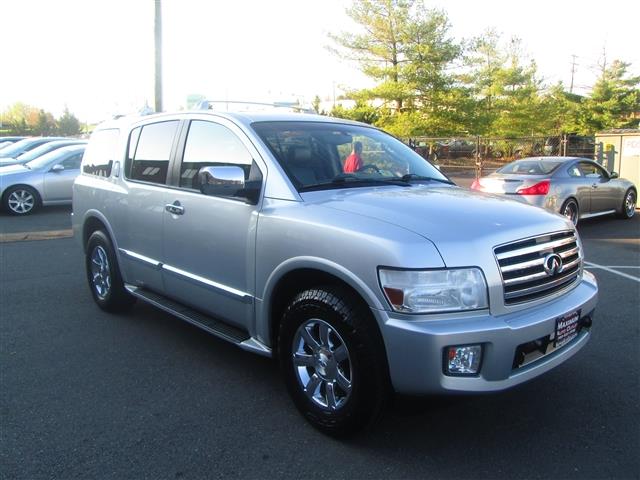 2005 Infiniti QX56 Base