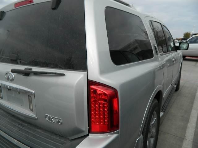 2005 Infiniti QX56 SE One Owner4x4