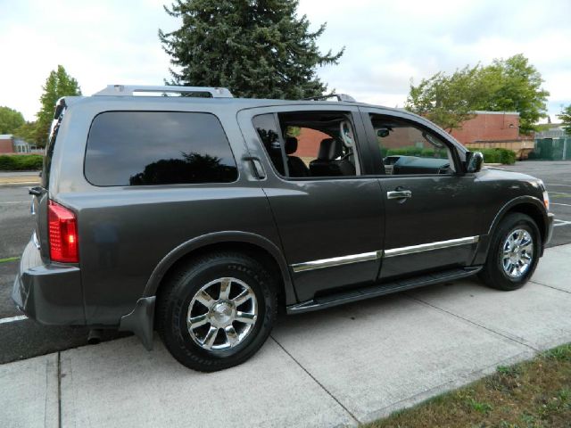 2005 Infiniti QX56 EX - DUAL Power Doors