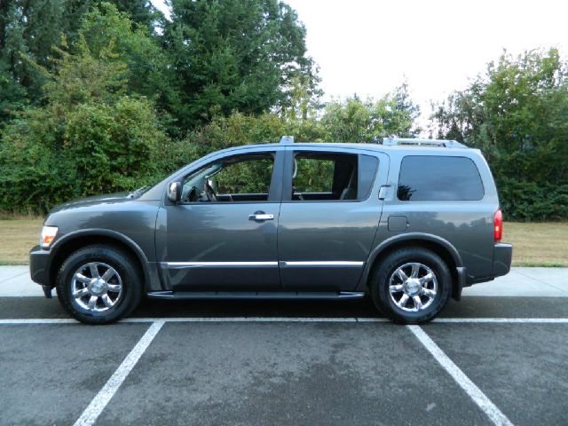 2005 Infiniti QX56 EX - DUAL Power Doors