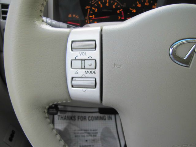 2006 Infiniti QX56 EX - DUAL Power Doors