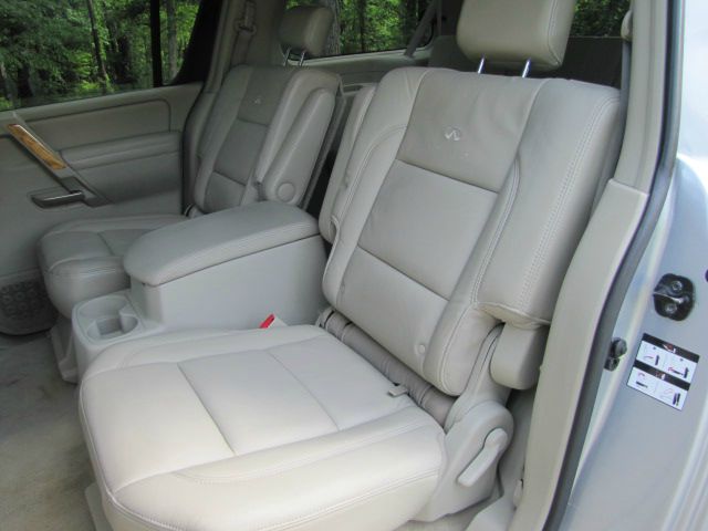 2006 Infiniti QX56 EX - DUAL Power Doors