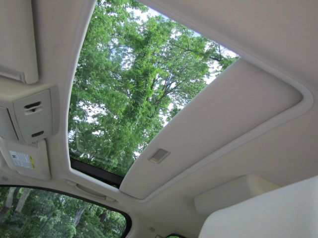 2006 Infiniti QX56 EX - DUAL Power Doors