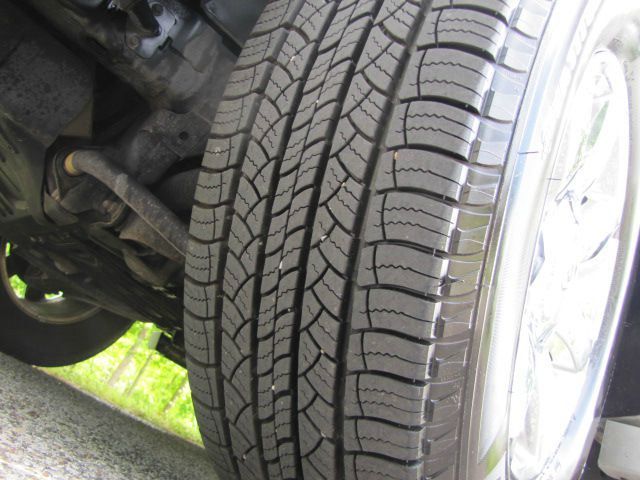 2006 Infiniti QX56 EX - DUAL Power Doors