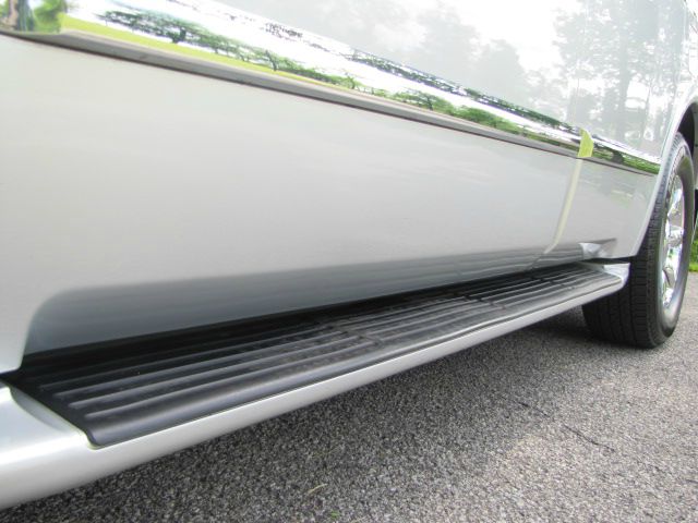 2006 Infiniti QX56 EX - DUAL Power Doors