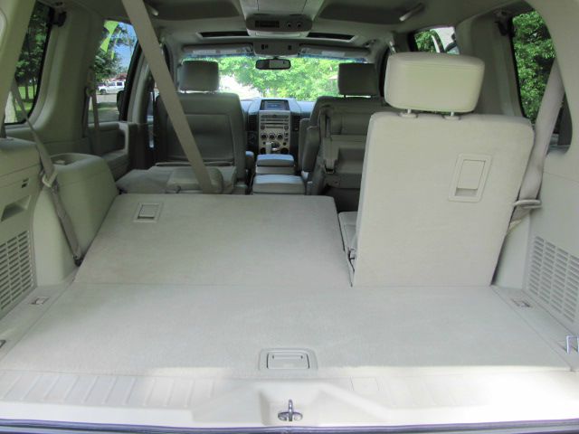 2006 Infiniti QX56 EX - DUAL Power Doors