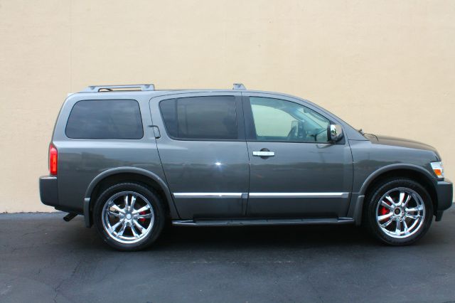 2006 Infiniti QX56 EX - DUAL Power Doors