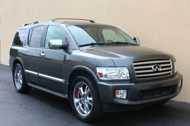 2006 Infiniti QX56 EX - DUAL Power Doors