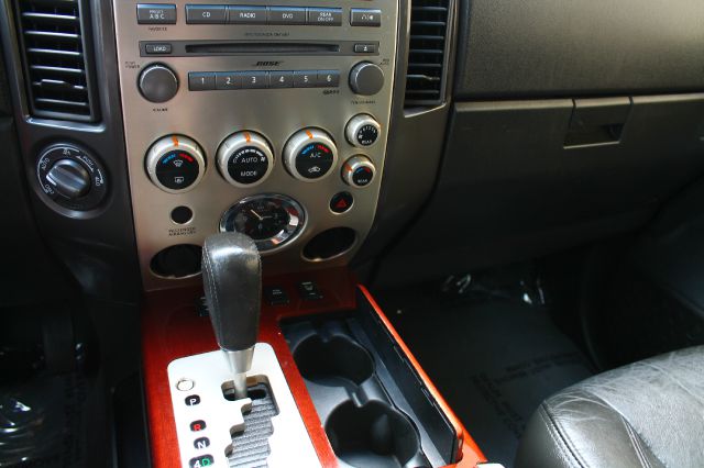 2006 Infiniti QX56 EX - DUAL Power Doors