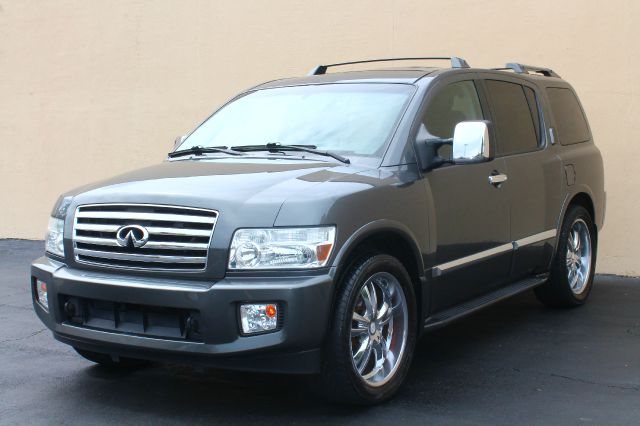 2006 Infiniti QX56 EX - DUAL Power Doors