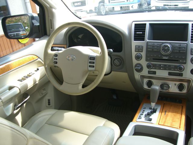 2008 Infiniti QX56 EX - DUAL Power Doors