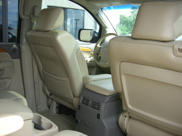 2008 Infiniti QX56 EX - DUAL Power Doors