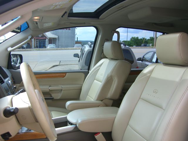 2008 Infiniti QX56 EX - DUAL Power Doors
